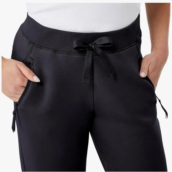 ⭐️ Firm Price ⭐️ New with tags Women's kirkland Jogger Pants Small size - Picture 3 of 7